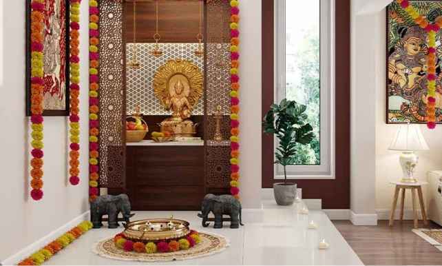 Natural And Artificial Flower Decor